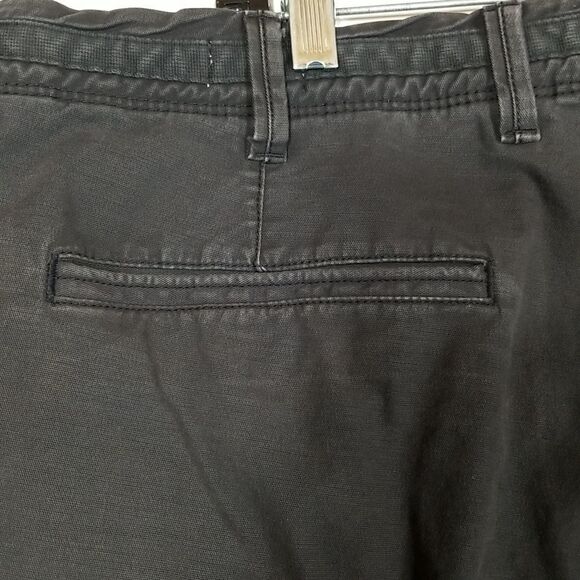 Gap Shorts Women's Size 36 Front And Rear Pockets Belt Loops Distressed Fade - Picture 7 of 10